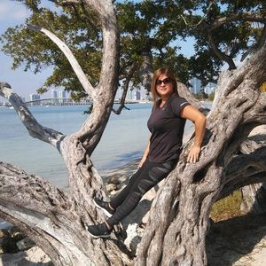 Meet your Posher, Roxana